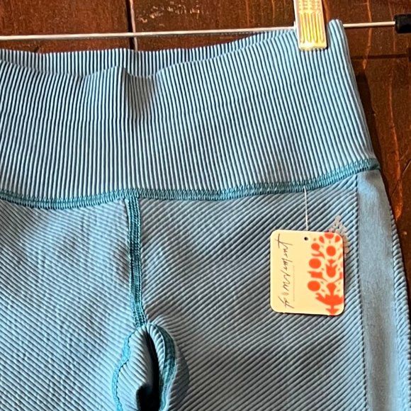 FP Movement Free Throw Leggings Coastline and Mexican Sage - Picture 7 of 7